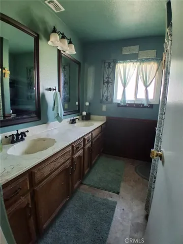 11448 Mojave Drive, Jurupa Valley, California 91752