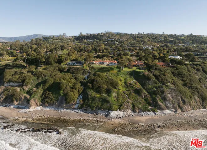 Bluff Frontage