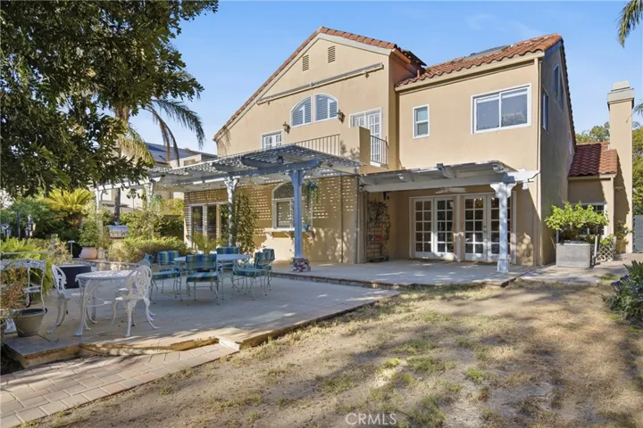 10925 Willowbrae, Chatsworth, California 91311