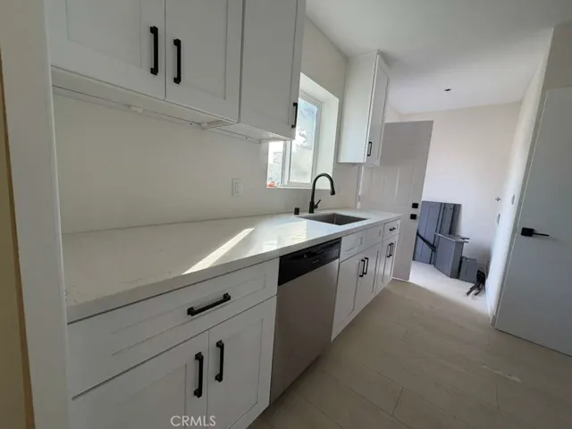 10633 Laurel Canyon Boulevard 1, Pacoima, California 91331