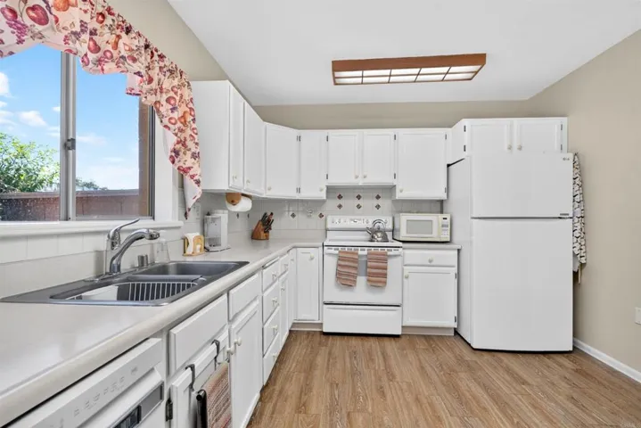 225 North Lane, El Cajon, California 92021