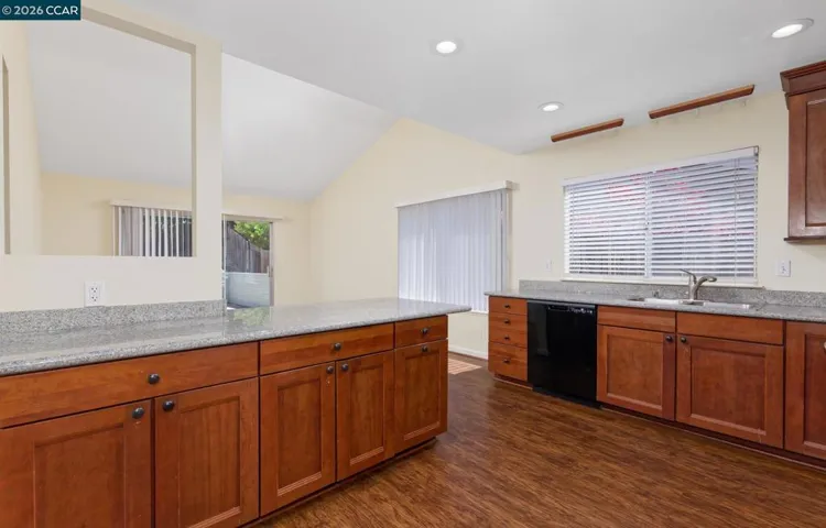 1200 Skyline Dr, Vallejo, California 94591