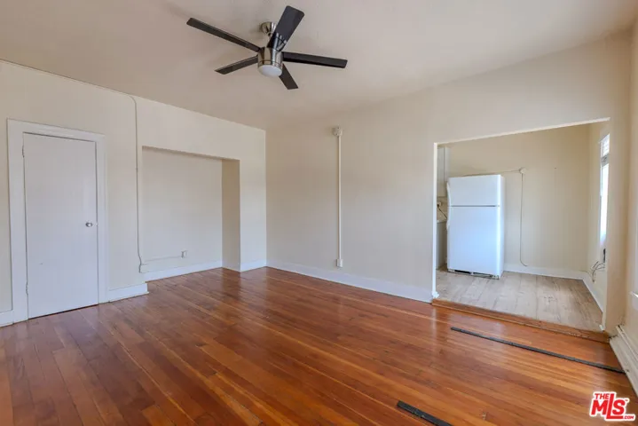 661 Shatto Place 301, Los Angeles, California 90005