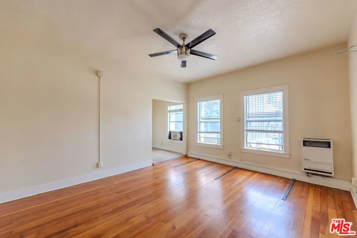 661 Shatto Place 301, Los Angeles, California 90005