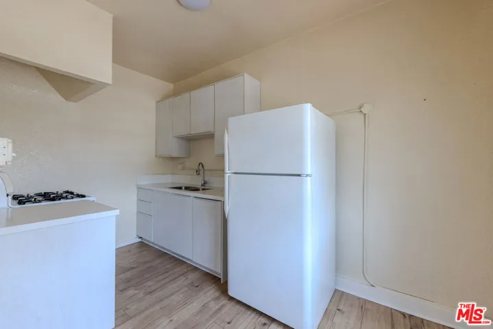 661 Shatto Place 301, Los Angeles, California 90005