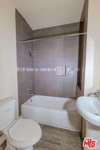 661 Shatto Place 301, Los Angeles, California 90005
