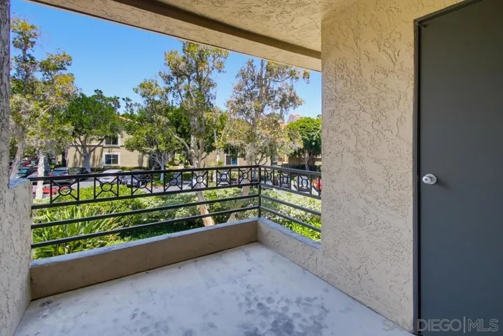 7545 Charmant Dr 1510, San Diego, California 92122