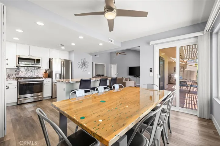 41488 Inverness, Palm Desert, California 92211