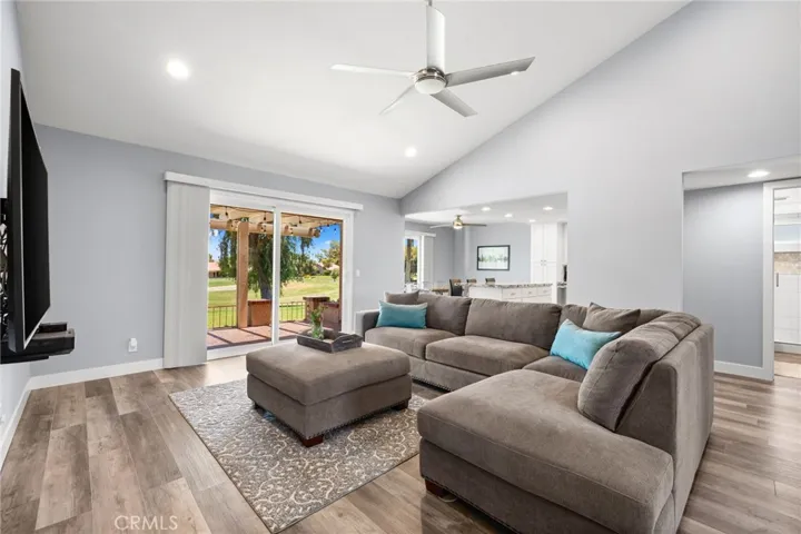 41488 Inverness, Palm Desert, California 92211