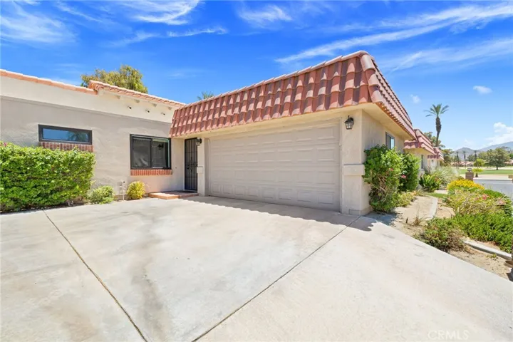 41488 Inverness, Palm Desert, California 92211