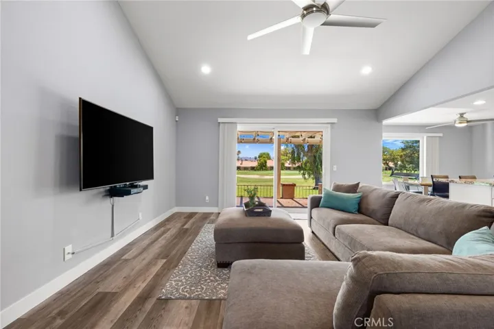 41488 Inverness, Palm Desert, California 92211