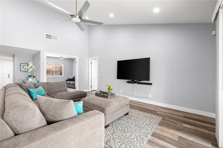 41488 Inverness, Palm Desert, California 92211