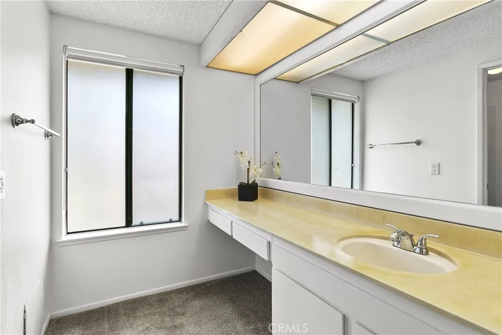 Ensuite Bathroom for Bedroom #1