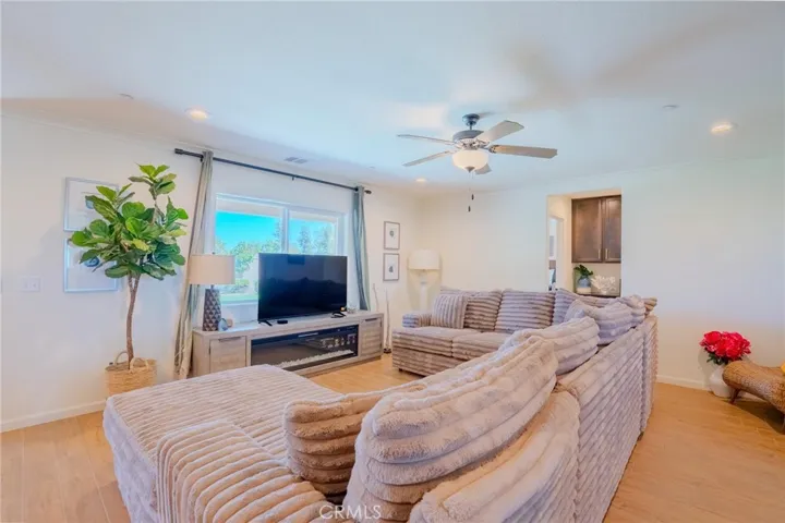 2495 Vintage, Hanford, California 93230