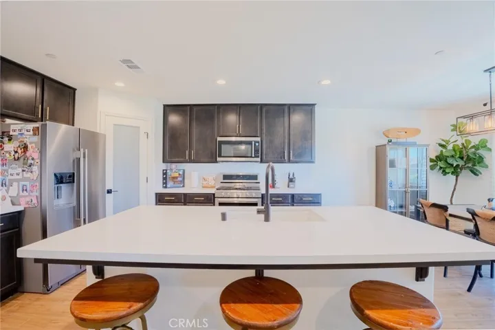 2495 Vintage, Hanford, California 93230