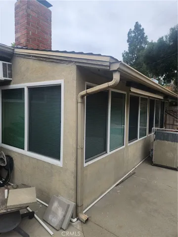4600 Lauderdale Ave., La Crescenta, California 91212