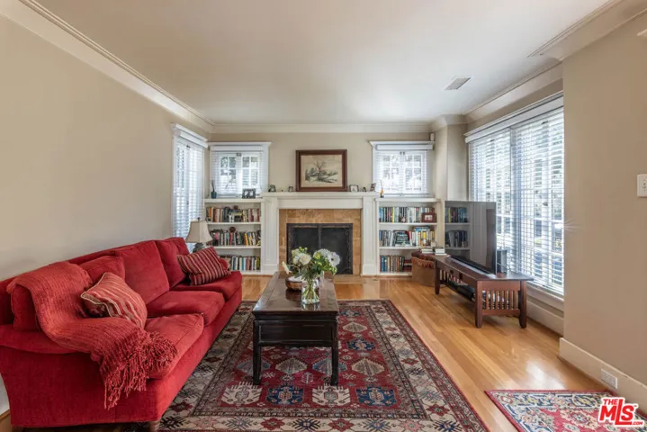880 Wellesley Avenue, Los Angeles, California 90049