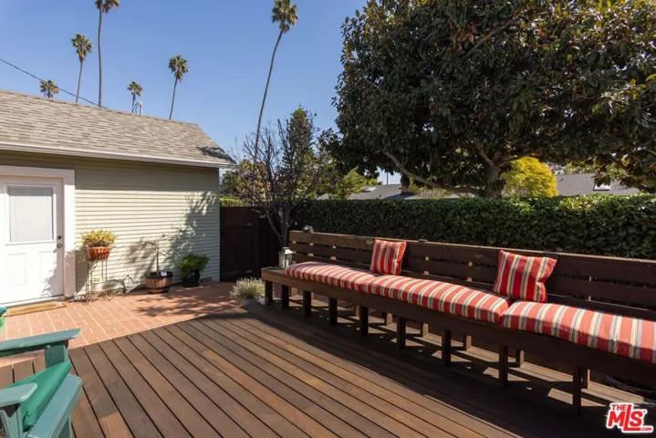 880 Wellesley Avenue, Los Angeles, California 90049