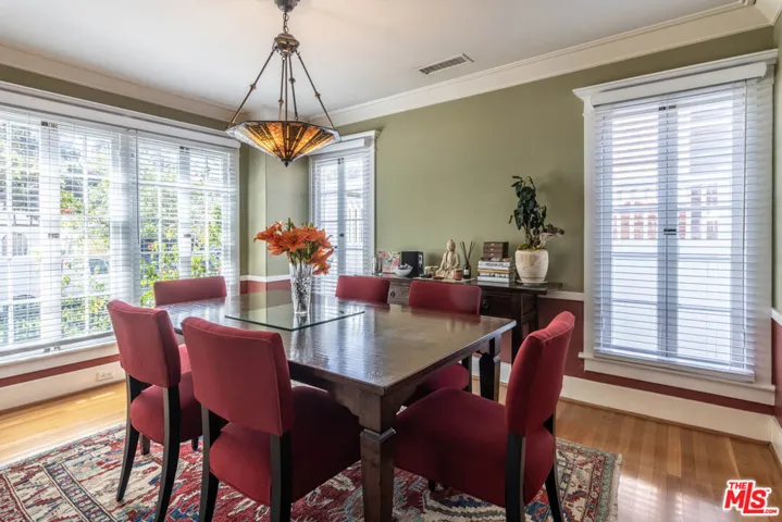880 Wellesley Avenue, Los Angeles, California 90049