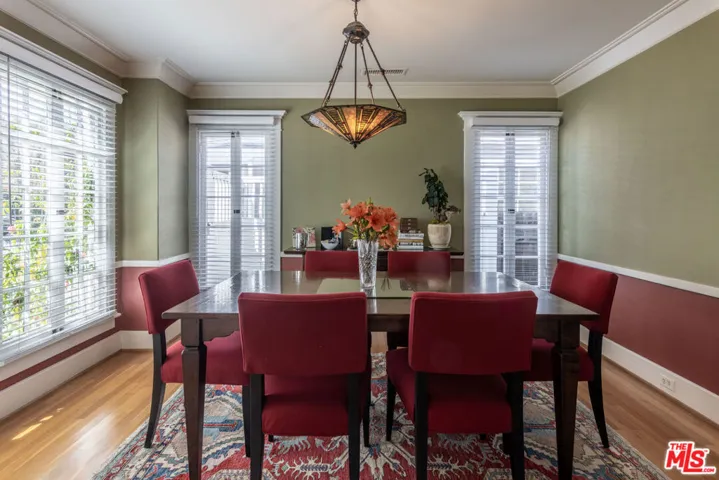 880 Wellesley Avenue, Los Angeles, California 90049