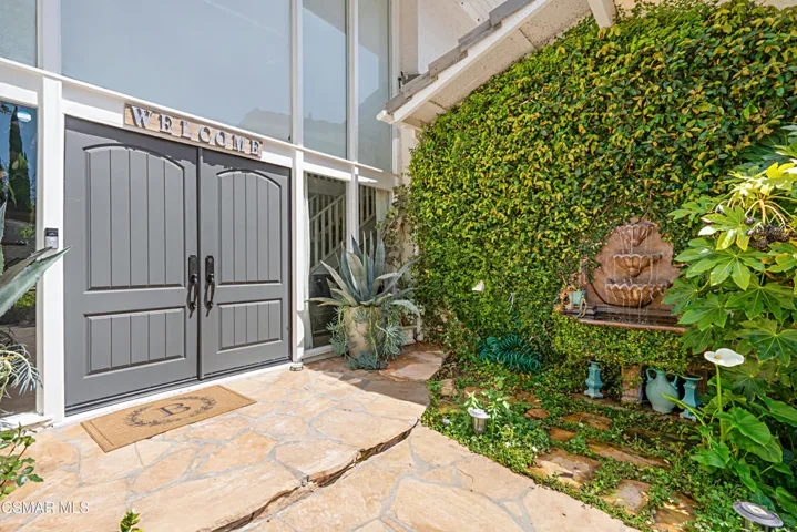 Entry with Fountain