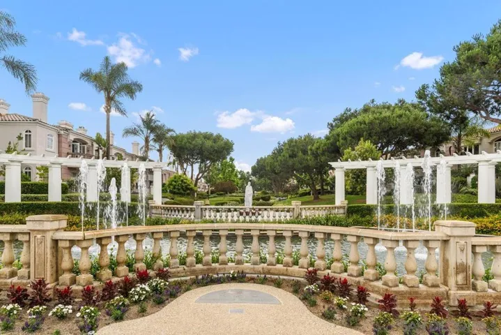 5381 Renaissance Ave, San Diego, California 92122