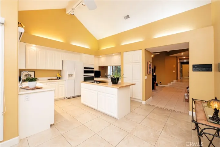 1804 Prince Albert Drive, Riverside, California 92507