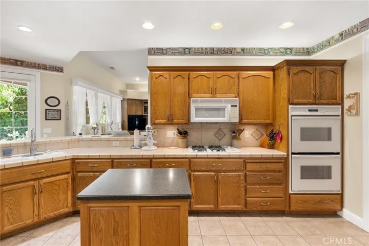 Kitchen 3 _13861 Winesap Ct.