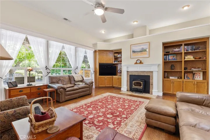 Family Room 4 _13861 Winesap Ct.