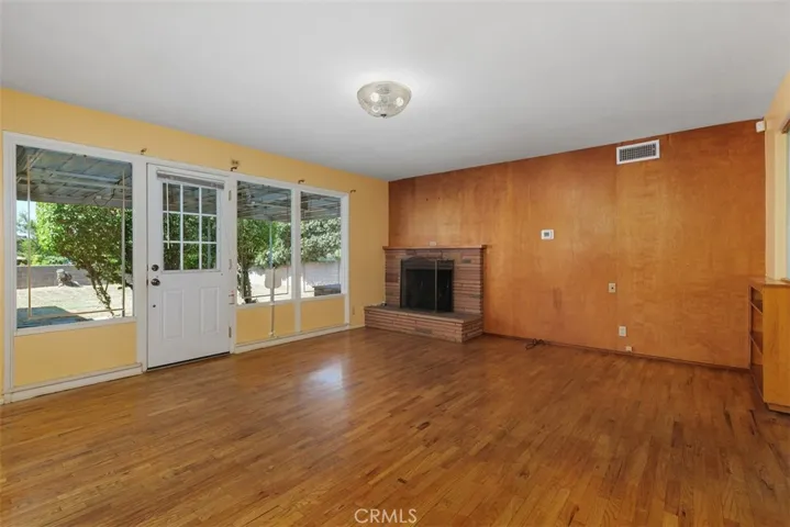 417 E Cornell, Rialto, California 92376