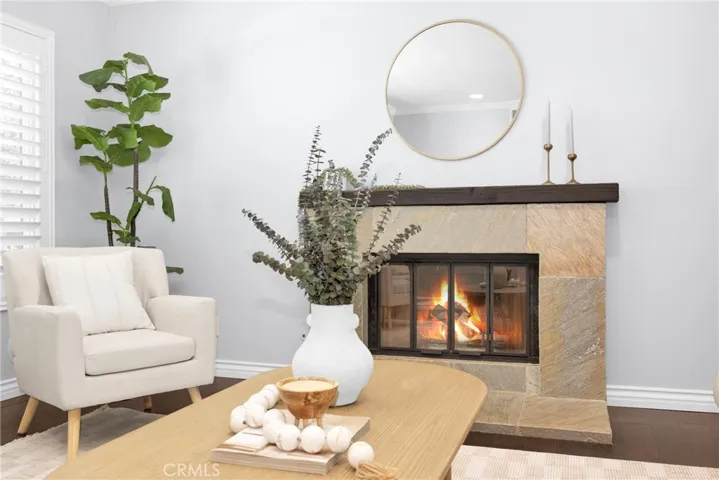 Fireplace to warm up on winter evenings.