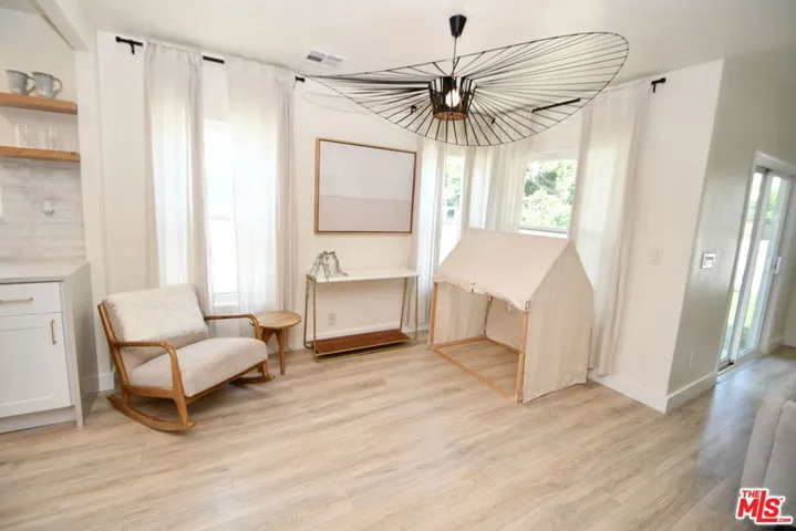 18913 Haas Avenue, Torrance, California 90504