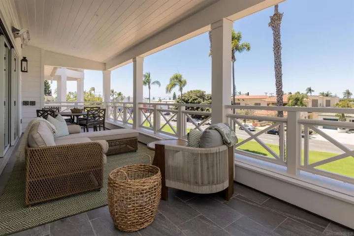 747 Orange Ave 302, Coronado, California 92118