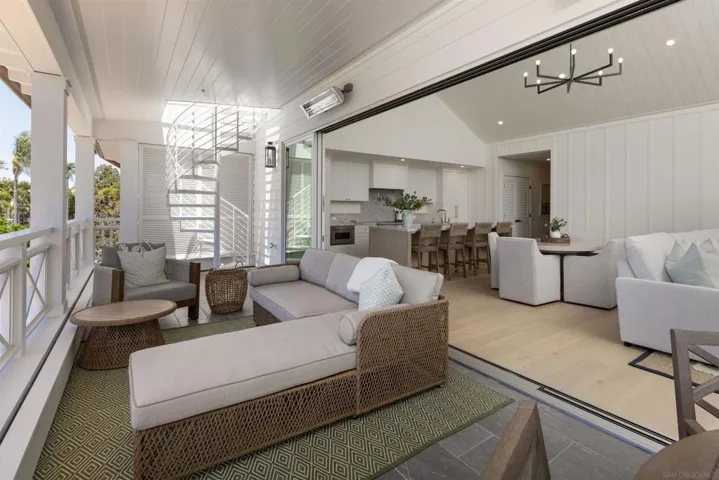 747 Orange Ave 302, Coronado, California 92118