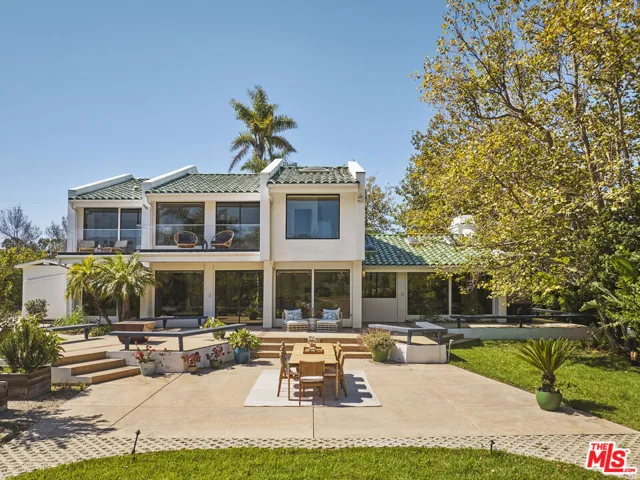 29417 Bluewater Road, Malibu, California 90265