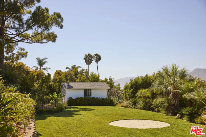 29417 Bluewater Road, Malibu, California 90265