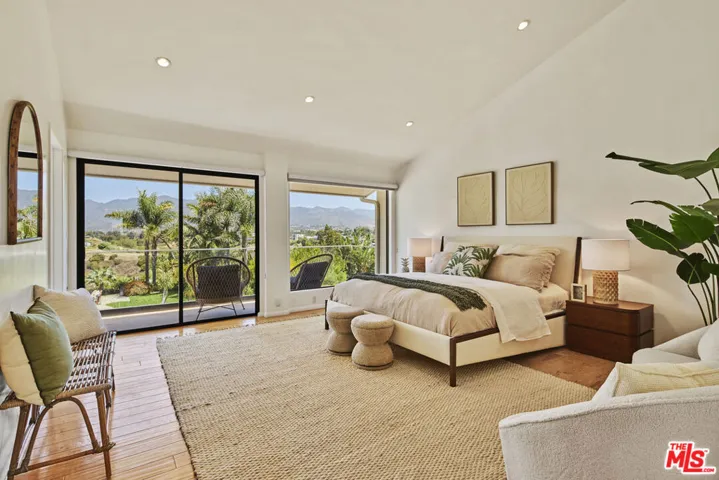 29417 Bluewater Road, Malibu, California 90265