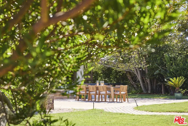 29417 Bluewater Road, Malibu, California 90265