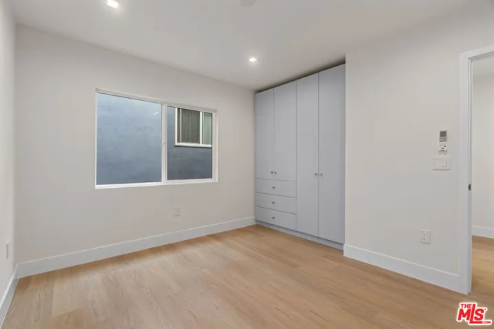 420 S Sepulveda Boulevard 6, Los Angeles, California 90049
