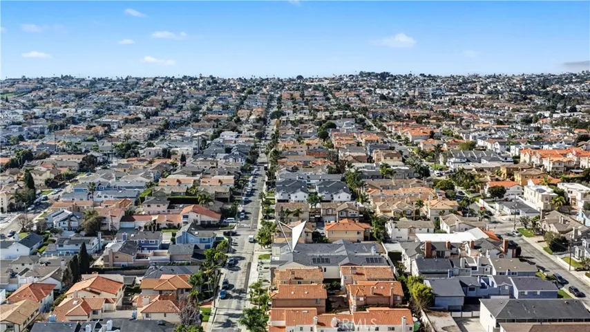 2205 Mareshallfield Lane B, Redondo Beach, California 90278