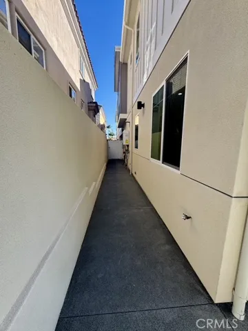2205 Mareshallfield Lane B, Redondo Beach, California 90278