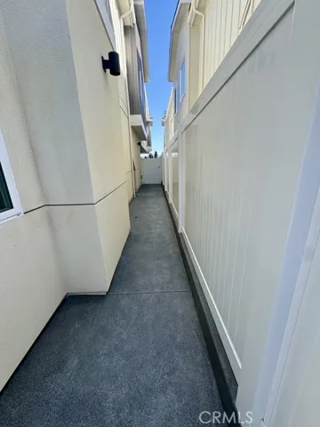 2205 Mareshallfield Lane B, Redondo Beach, California 90278