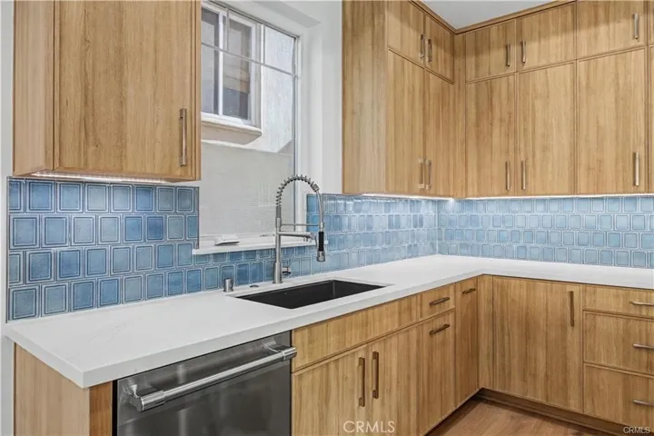 2205 Mareshallfield Lane B, Redondo Beach, California 90278