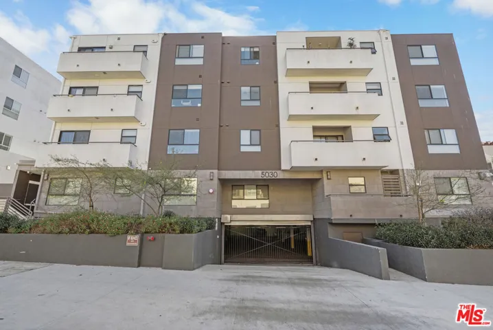 5030 Rosewood Avenue 504, Los Angeles, California 90004