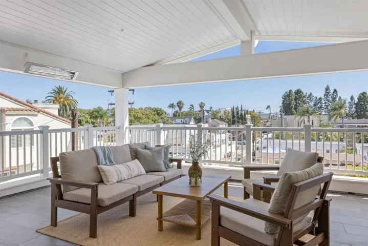 747 Orange Ave 304, Coronado, California 92118