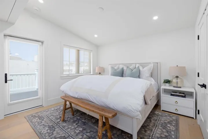 747 Orange Ave 304, Coronado, California 92118