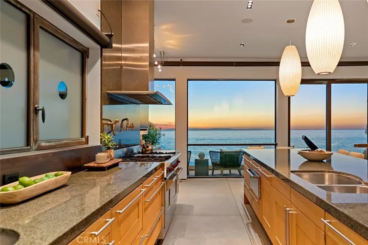 2665 Victoria Drive, Laguna Beach, California 92651