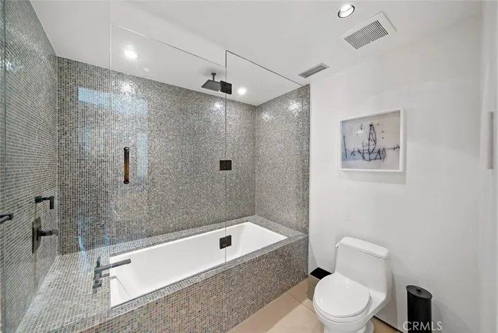 2665 Victoria Drive, Laguna Beach, California 92651