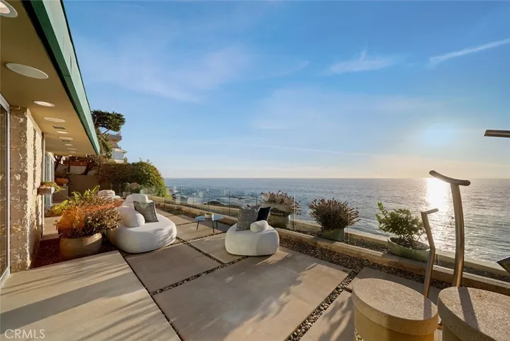 2665 Victoria Drive, Laguna Beach, California 92651