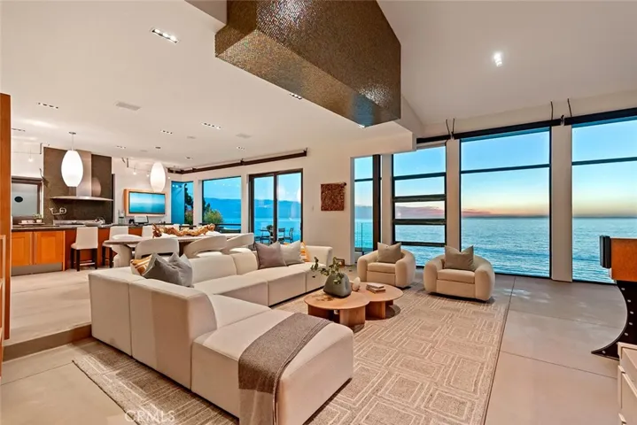2665 Victoria Drive, Laguna Beach, California 92651
